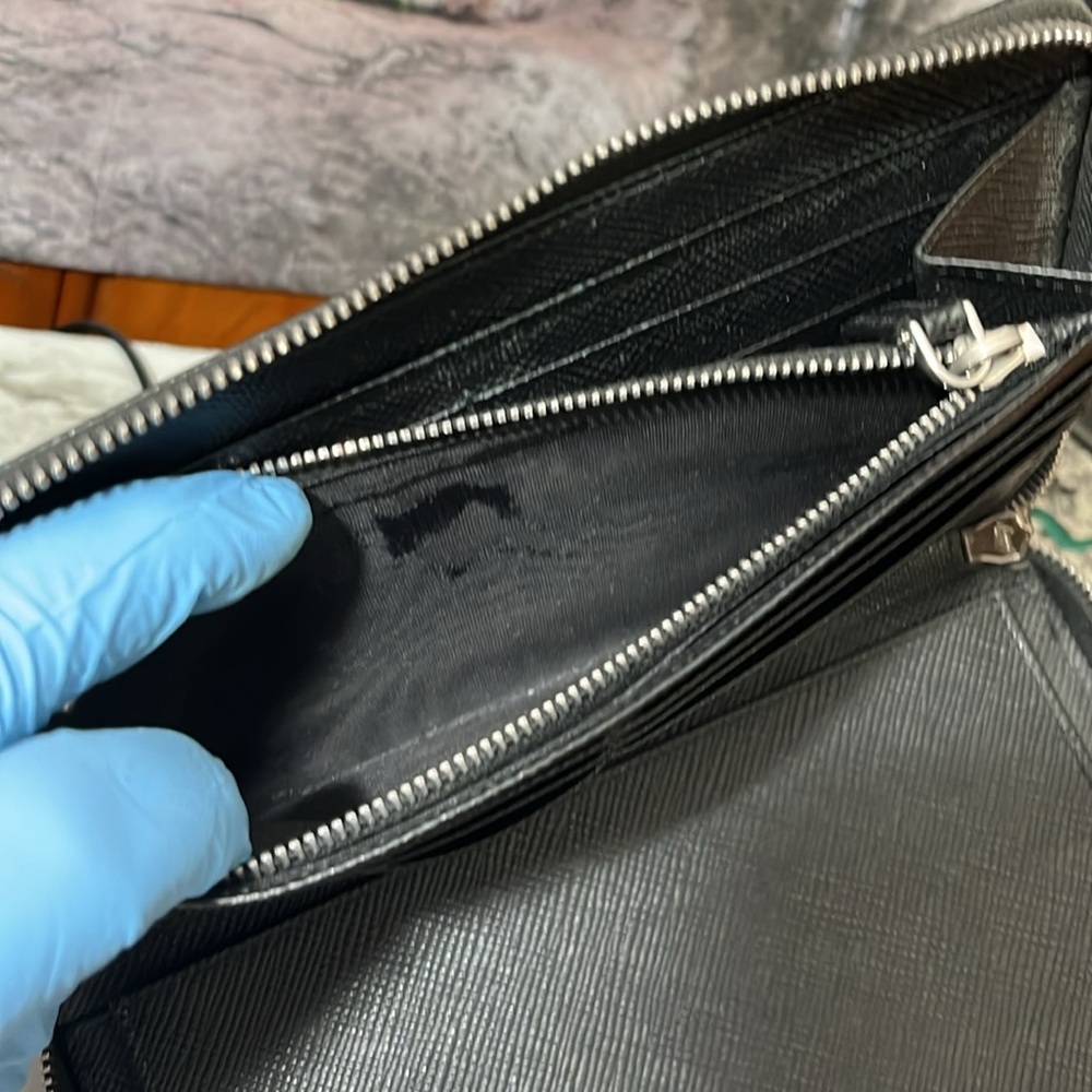 PRADA long Business Wallet Black Staffiano Leather Unisex. In GUC. - Picture 13 of 17
